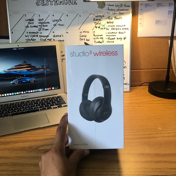 BEATS STUDIO 3 Wireless - Picture 2 of 4